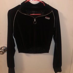 “TOKYO” print cropped zip up